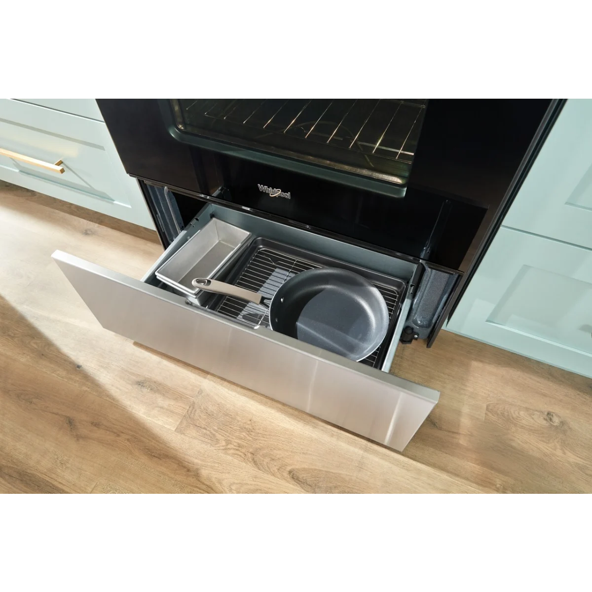 Whirlpool 30″ Cuisinière électrique autoportante 5,3 pi³ – Modèle WFES3030RS