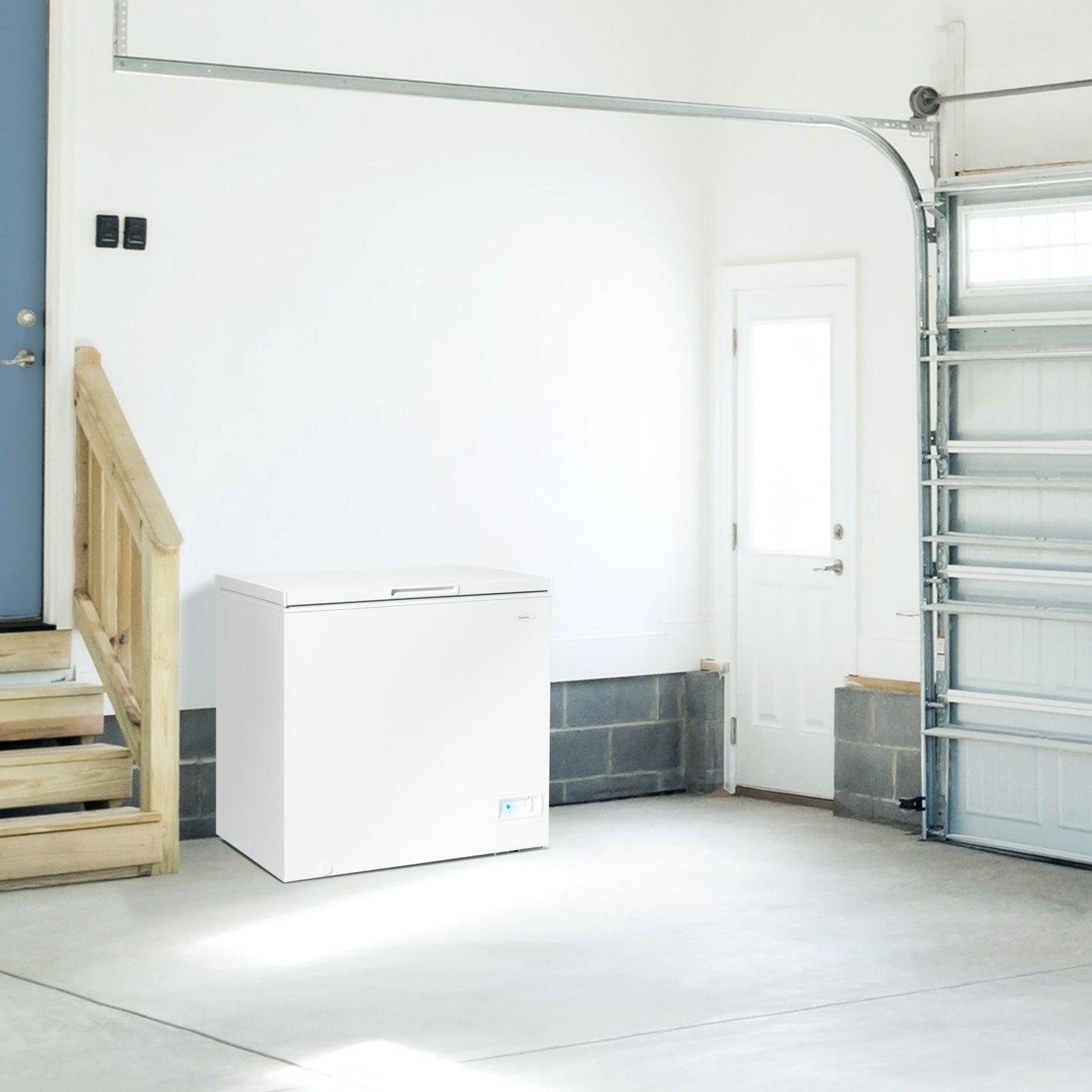 Congélateur horizontal 7,0 pi³ – Modèle DCF070A5WCDB-RF - Neuf/Boite ouverte